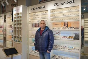 Lenskart enters Kashmir market